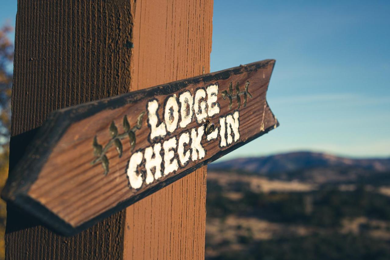 Tucker Peak Lodge Джулиан Экстерьер фото