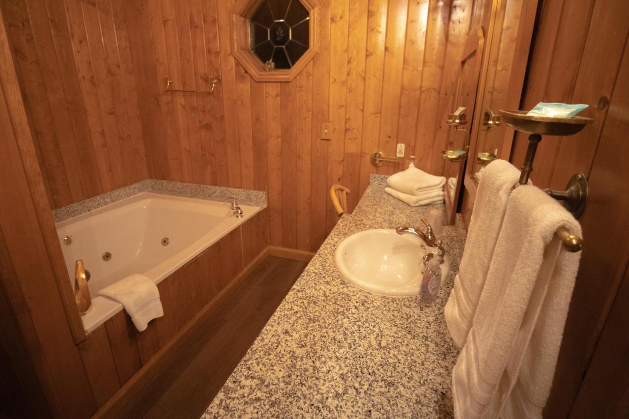 Tucker Peak Lodge Джулиан Экстерьер фото