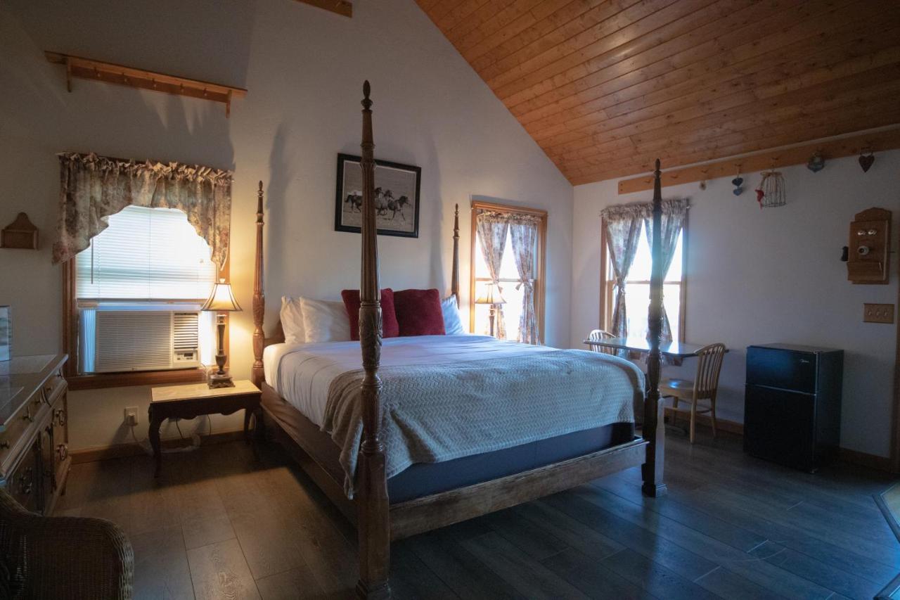 Tucker Peak Lodge Джулиан Экстерьер фото