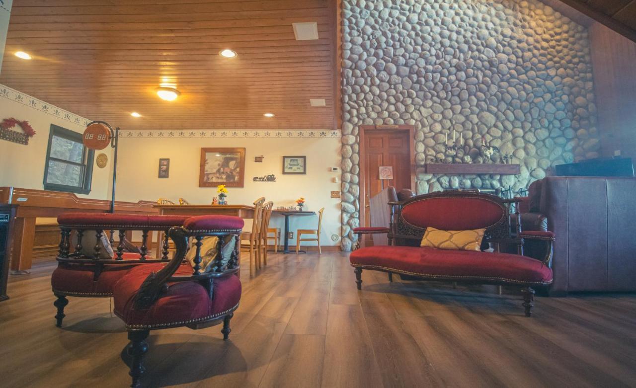 Tucker Peak Lodge Джулиан Экстерьер фото
